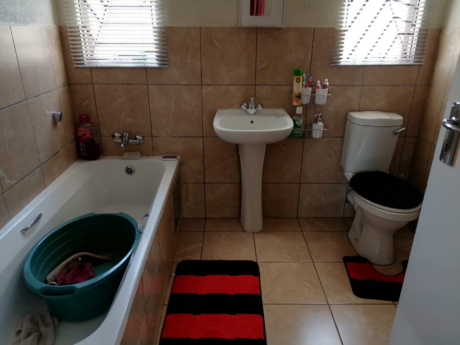 3 Bedroom Property for Sale in Waterkloof Hill Estate North West